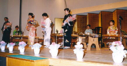 �ԑ�����y����{���݂̂Ȃ���z