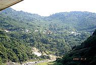 奥三河の温泉地にでもいるようだ