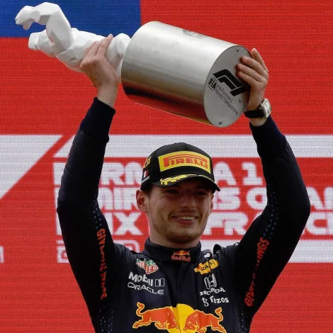 レッドブル・ホンダ ３連勝！ハミルトンをぶっちぎる！